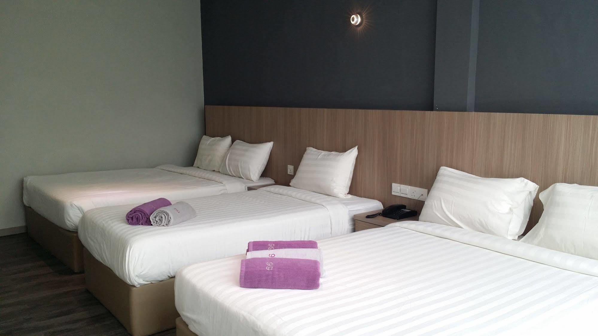 99 Hotel 3*